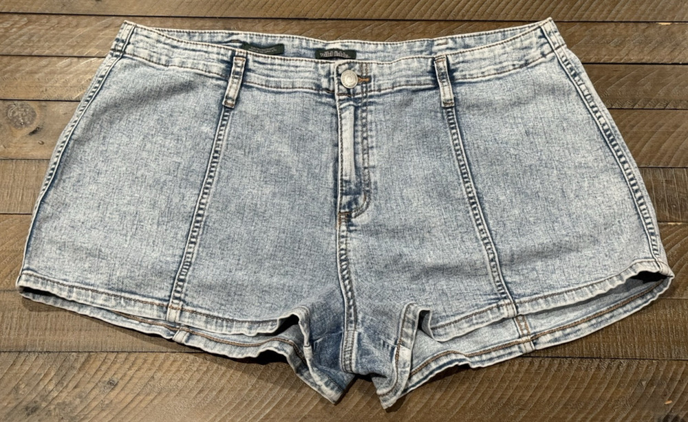 Wild Fable Super High Rise Jean Denim Shorts in Light Blue - Women's Size 14